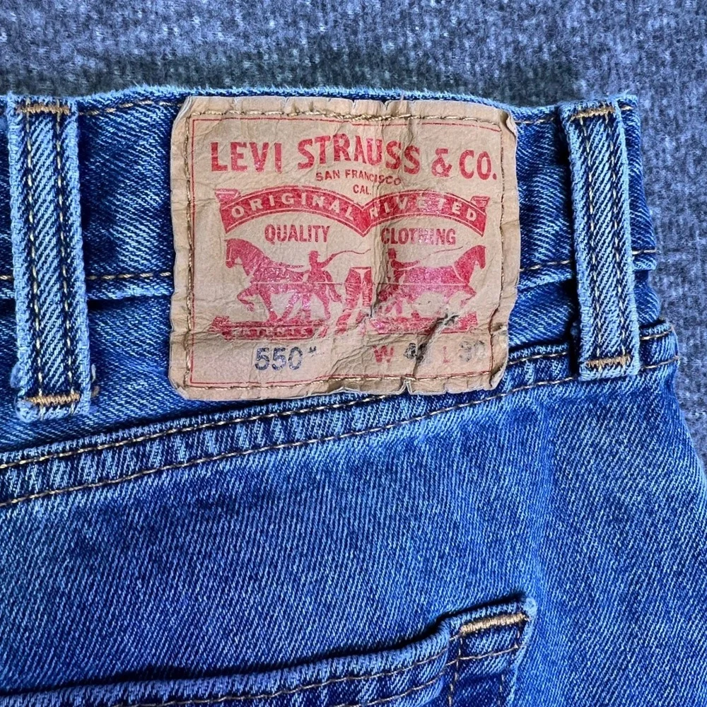 Levis 550 Jeans Mens 41x29 Blue Denim Baggy Classic Casual Relaxed Tapered Retro